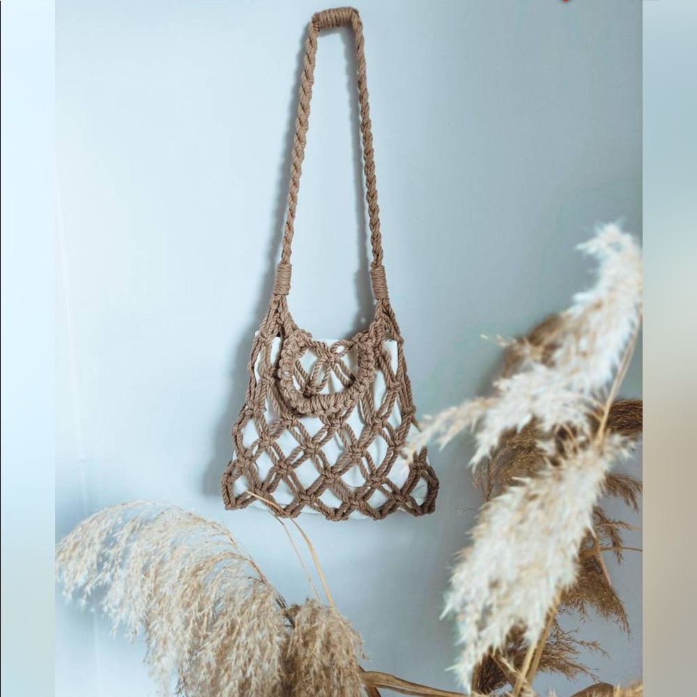 Macrame shoulder bag with long strap - Picture 1 of 8